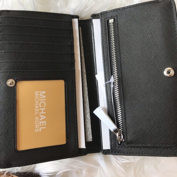 Sale ❗️Michael Kors wallet - Picture 6 of 8